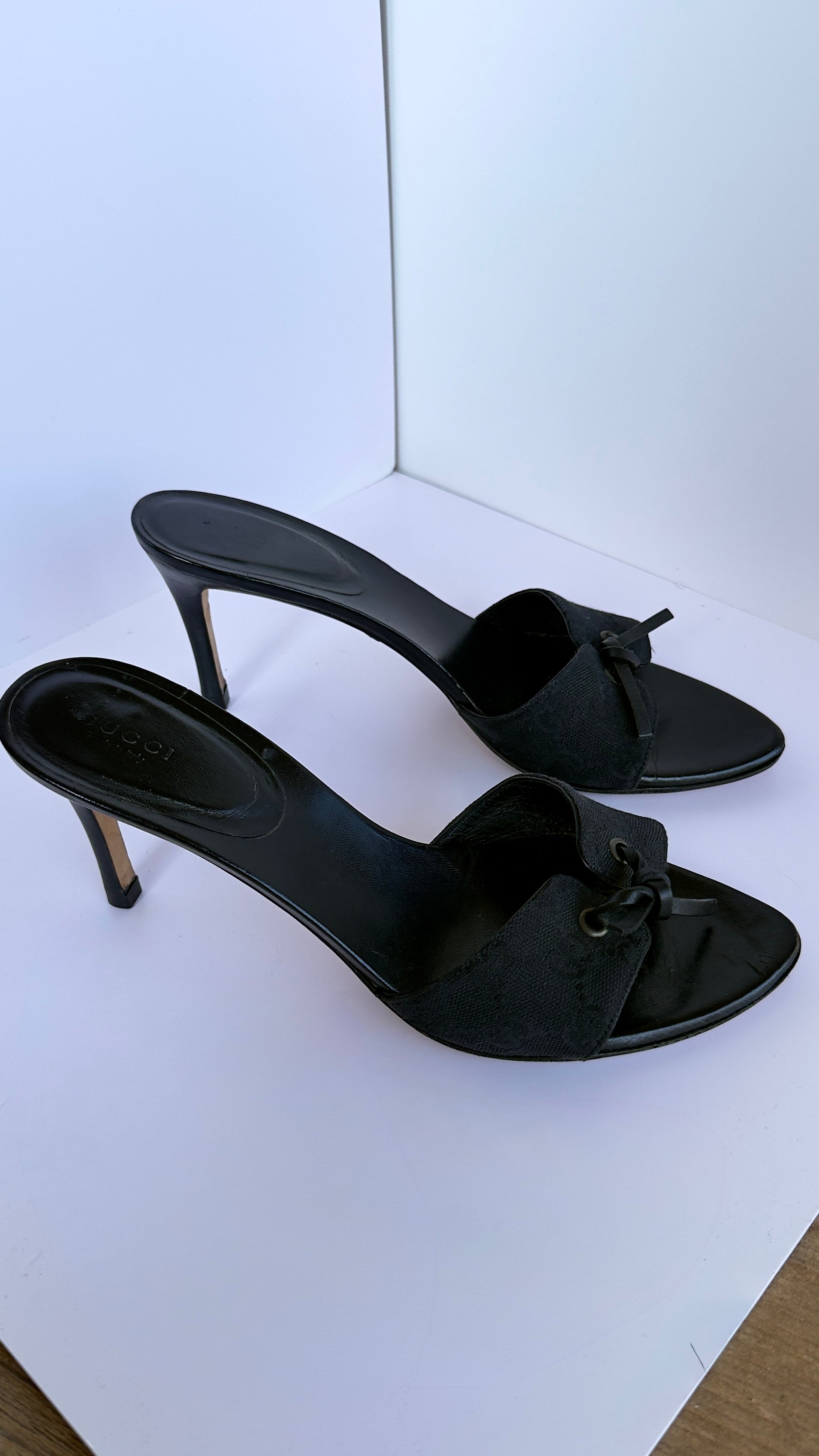 Gucci GG Monogram Mules nero