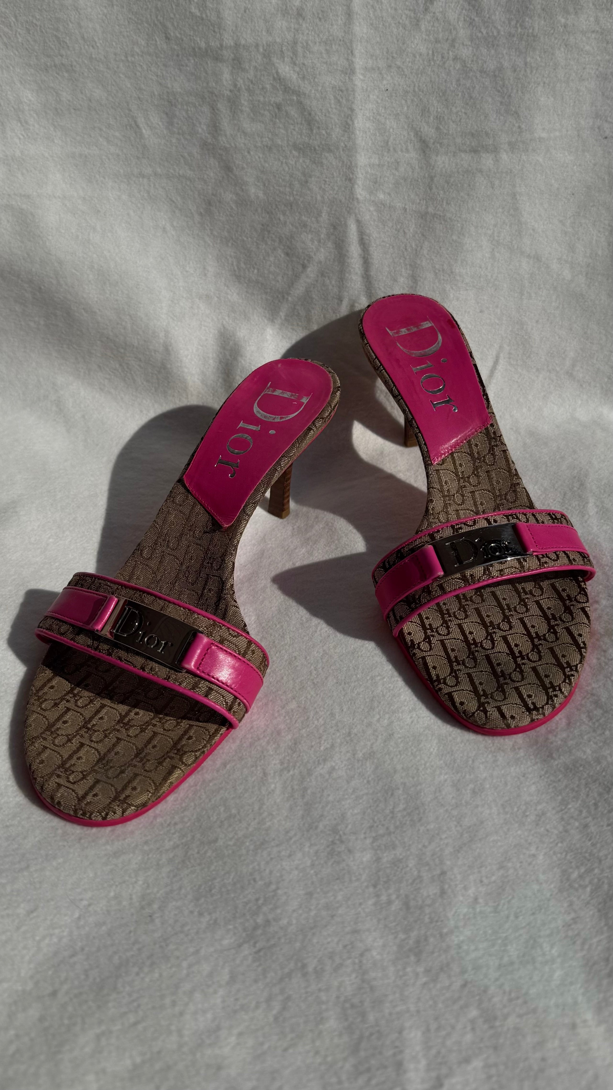 Regina - Dior Vintage Mules Pink Monogram