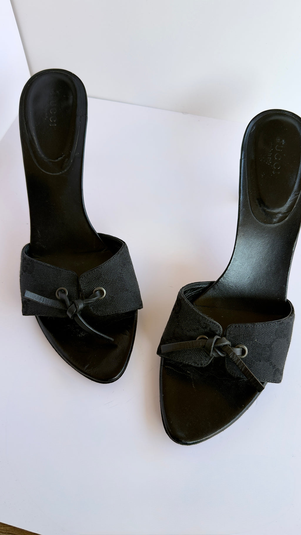 Gucci GG Monogram Mules nero