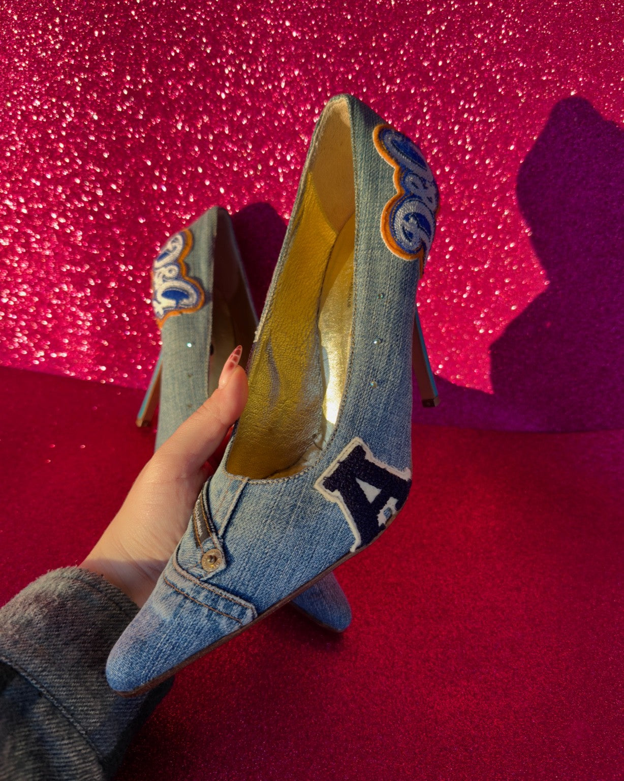 Dolce & Gabbana – Pumps Denim Patchwork “College Varsity” (anni 2000)