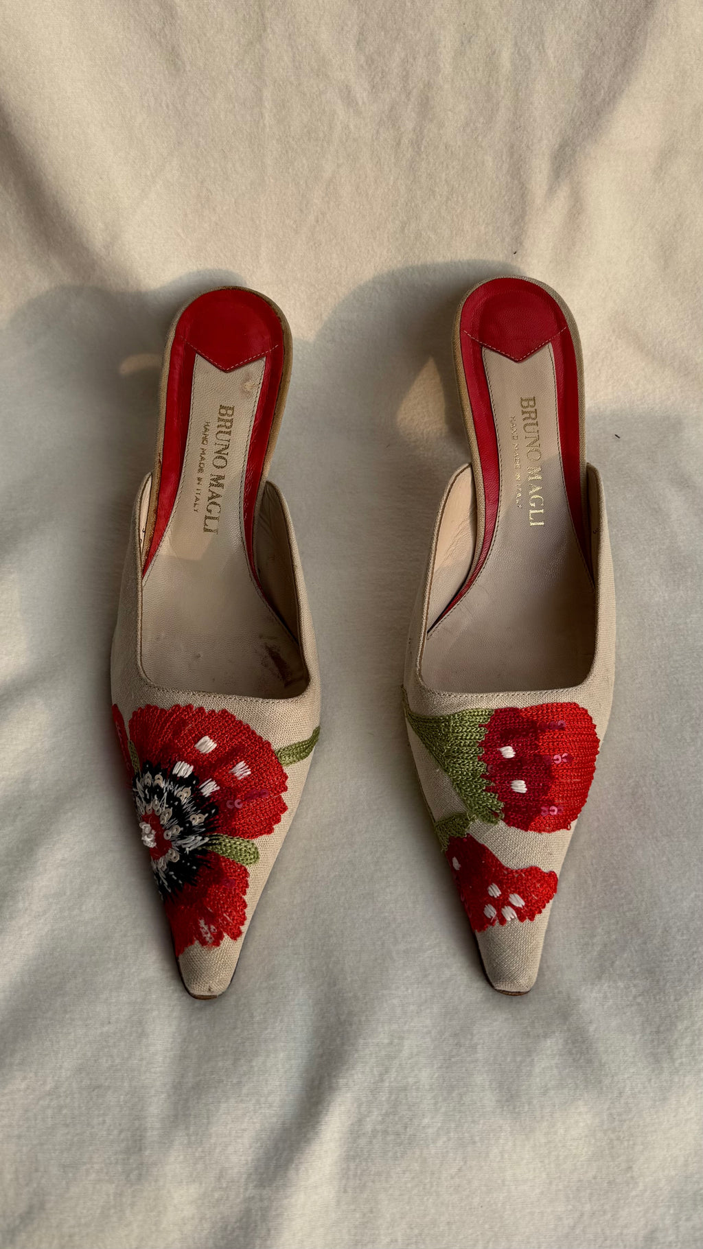 Karen - mules Bruno Magli con ricamo floreale