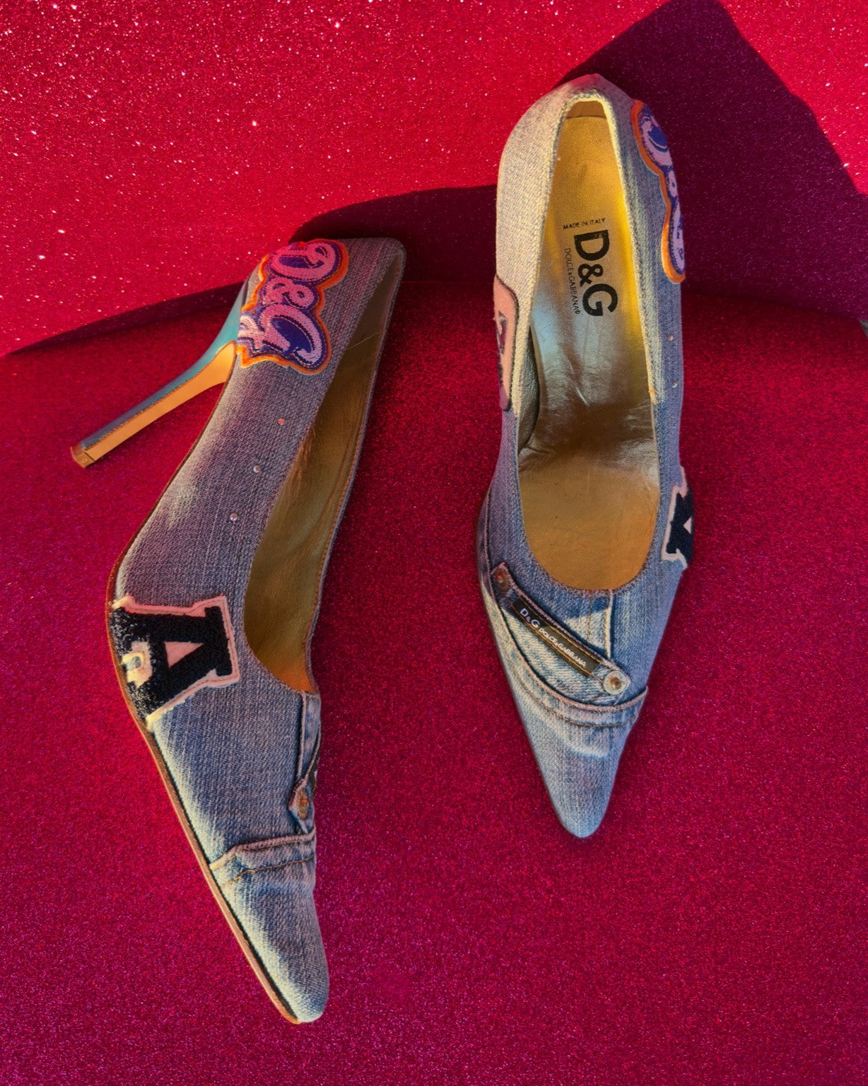 Dolce & Gabbana – Pumps Denim Patchwork “College Varsity” (anni 2000)