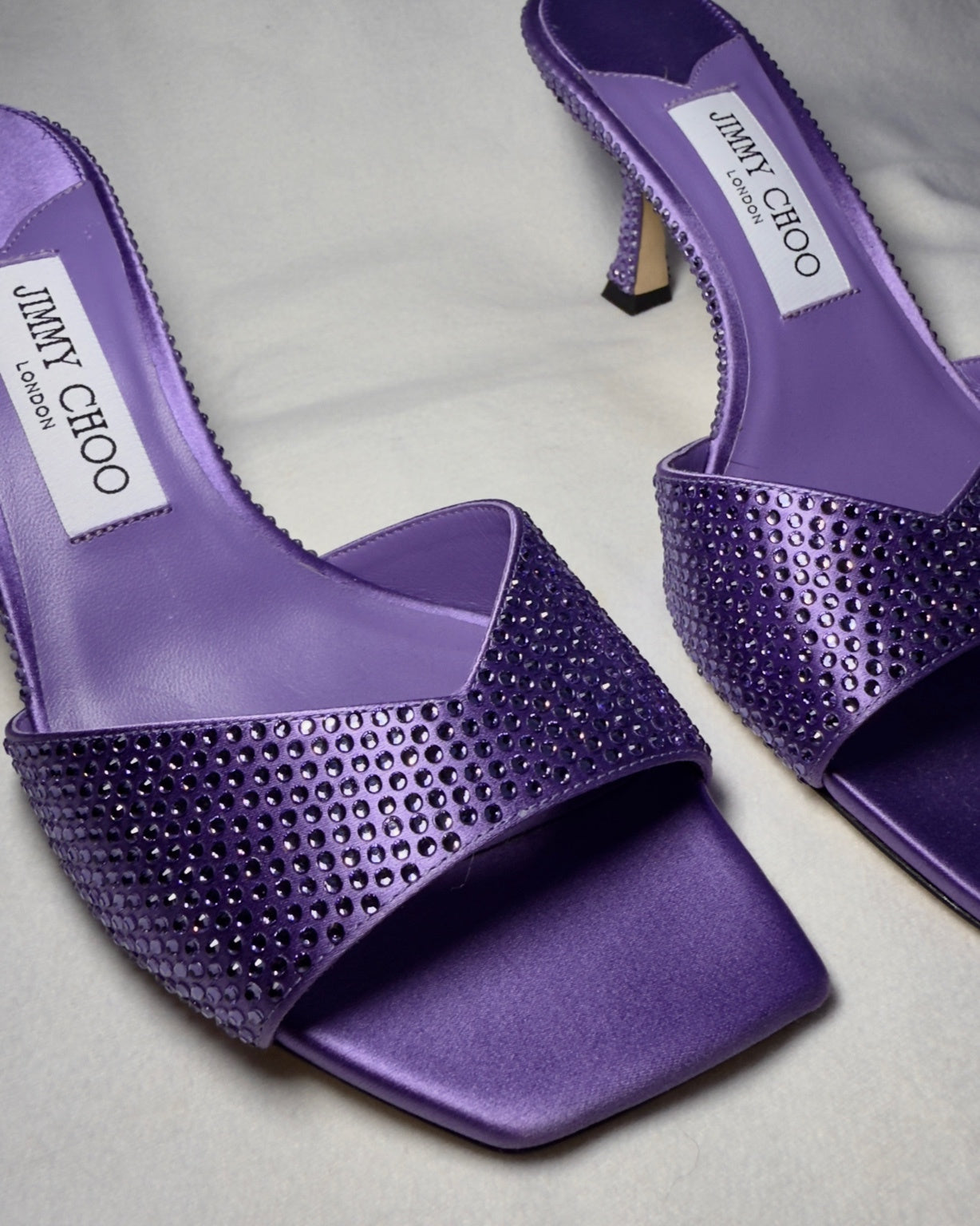 JIMMY CHOO – Mules viola crystal satin | Christmas Special Drop