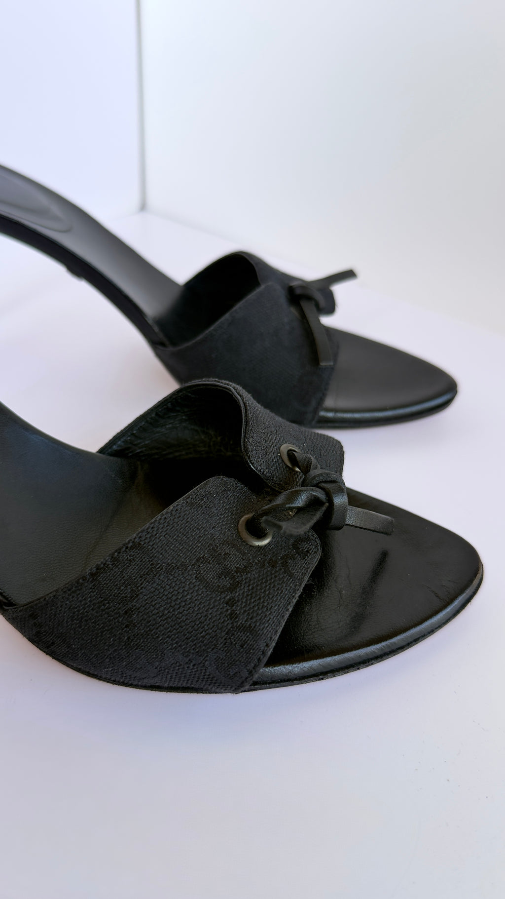 Gucci GG Monogram Mules nero