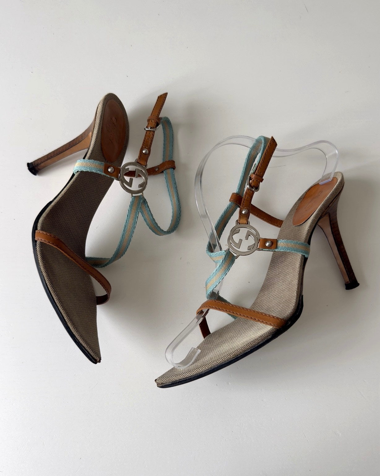 Sandali Gucci Acquamarina by Tom Ford con logo GG