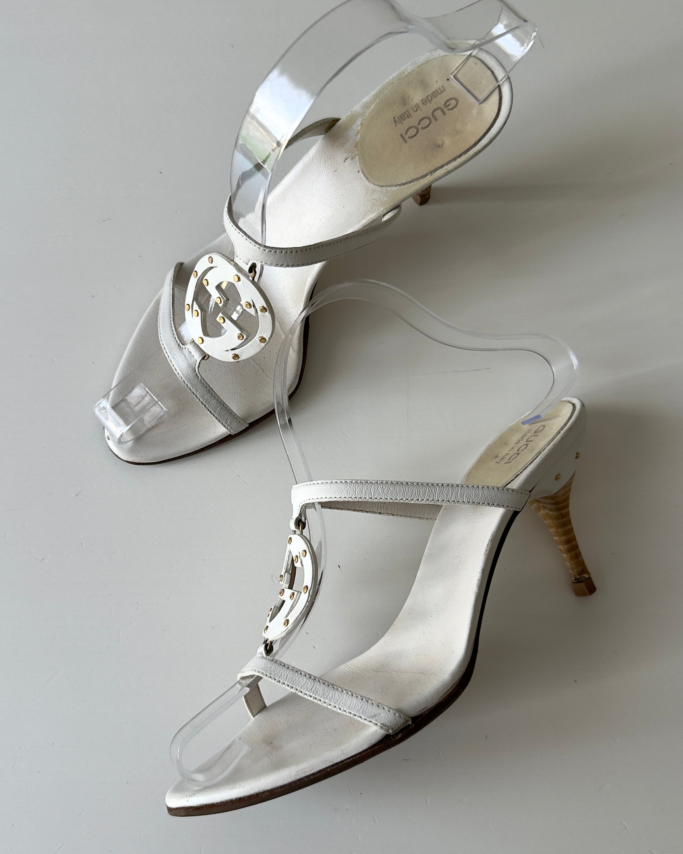 Gucci Mules logo GG centrale con borchie