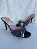 Mules Dior in denim con lucchetto e chiave con logo “CD”