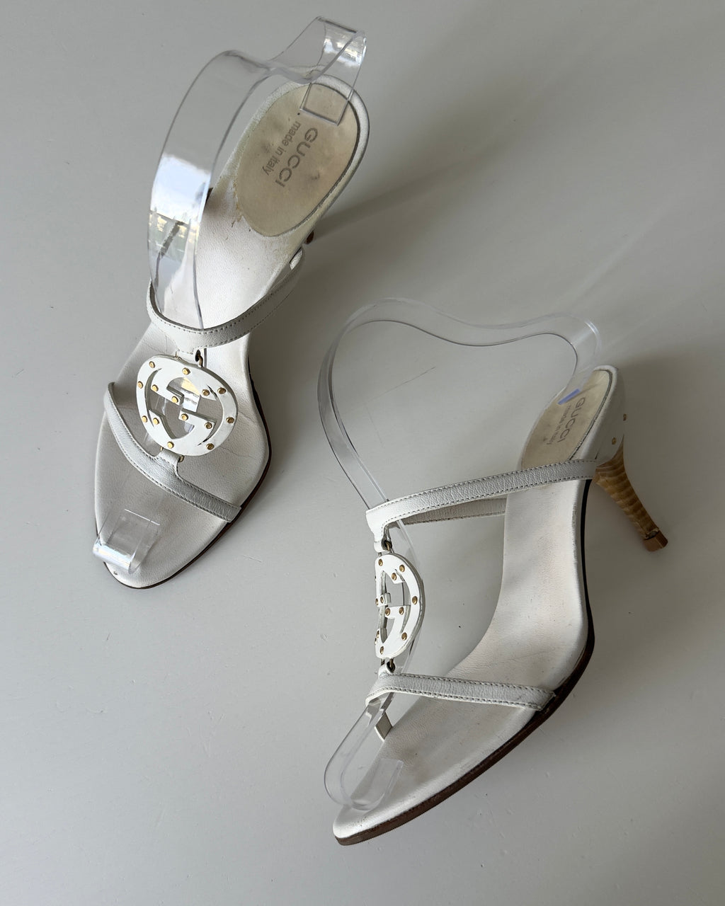 Gucci Mules logo GG centrale con borchie