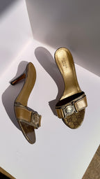 Sandalo Gucci vintage monogram con logo GG metallico