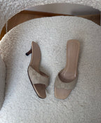 Mules Gucci GG Canvas beige