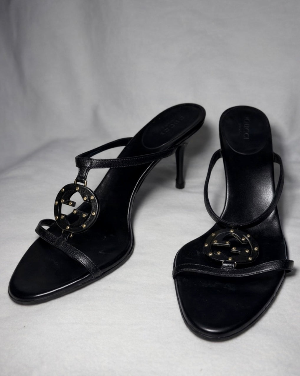 Gucci Mules GG Logo – Pelle Nera | Anni 2000