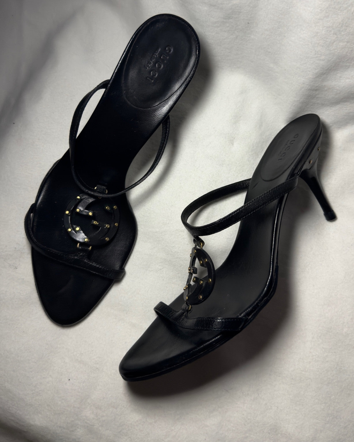 Gucci Mules GG Logo – Pelle Nera | Anni 2000