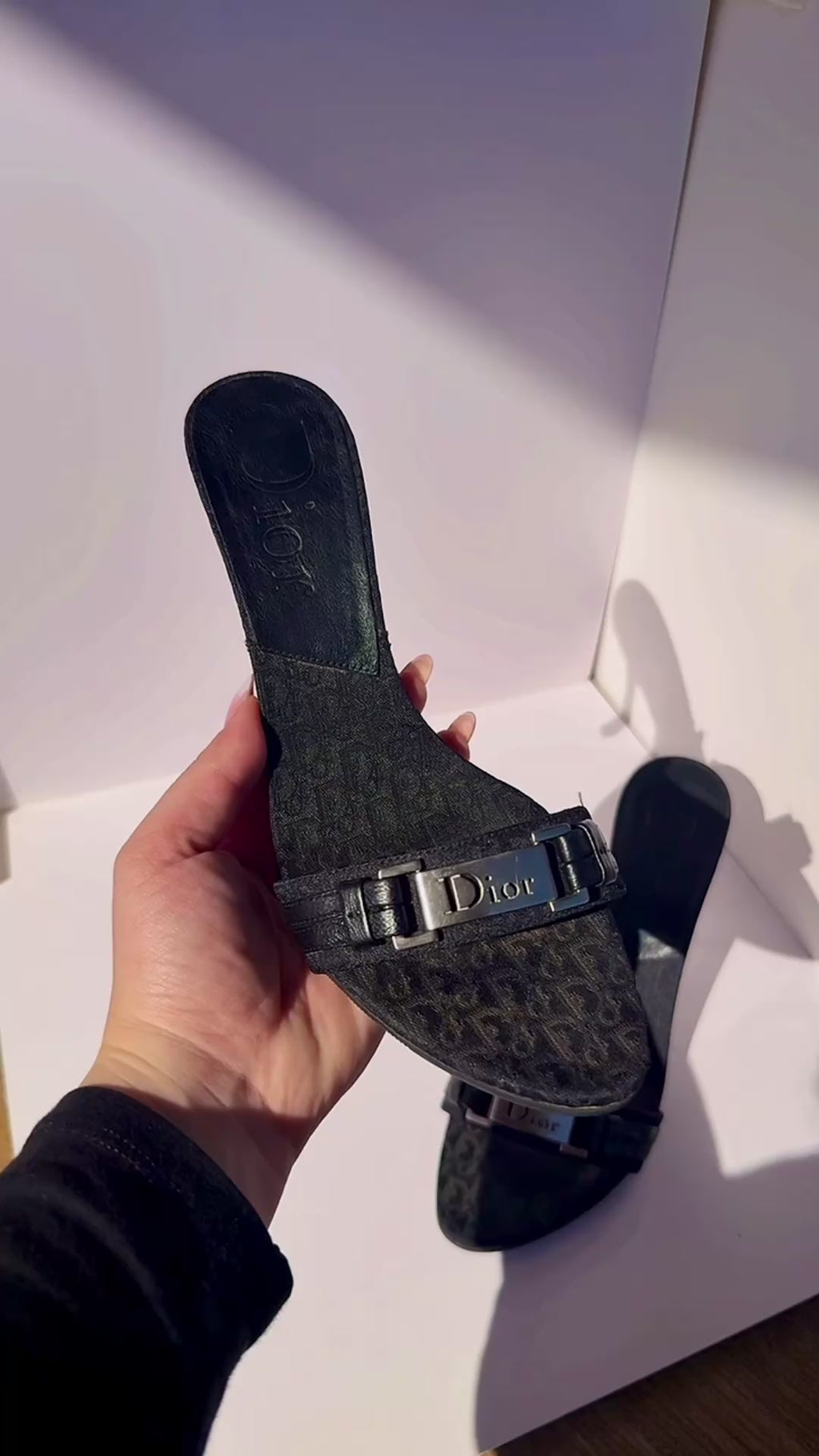 Dior mules vintage monogram nero con dettaglio logo metallico